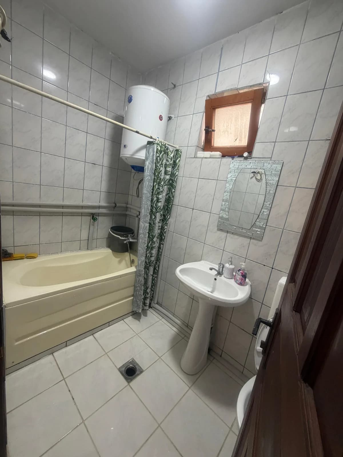 Shtëpi me qira në Prishtinë — foto 2 nga 7