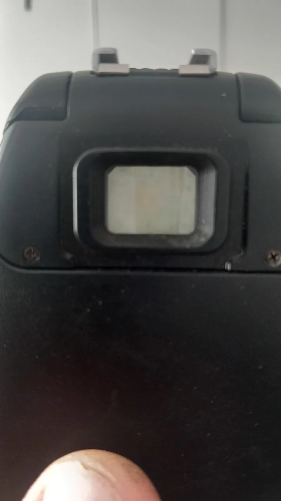 Nikon F50 me film — foto 2 nga 9