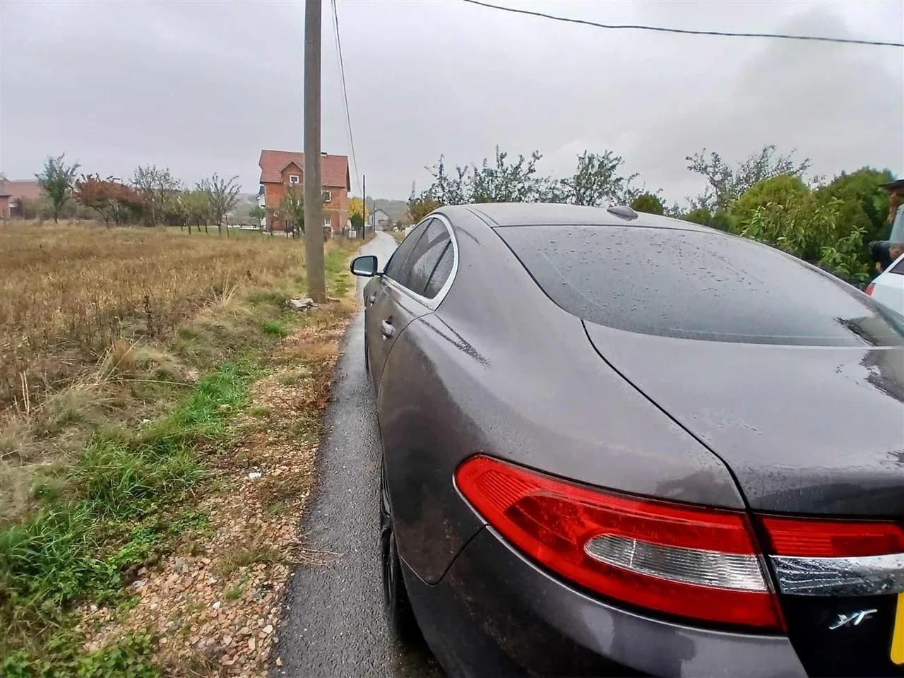 Shes pjesë për Jaguar XF 3.0 dizel 2011 — foto 2 nga 10