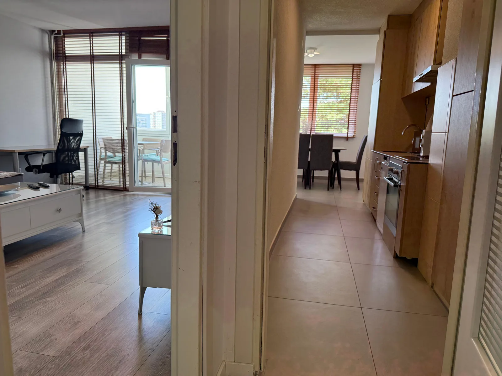 Banesë 2+1 me qira afër Postës së Madhe — foto 2 nga 10