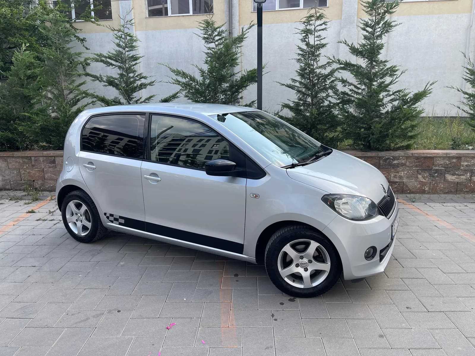 Škoda Citigo 1.0, Benzinë — foto 2 nga 10