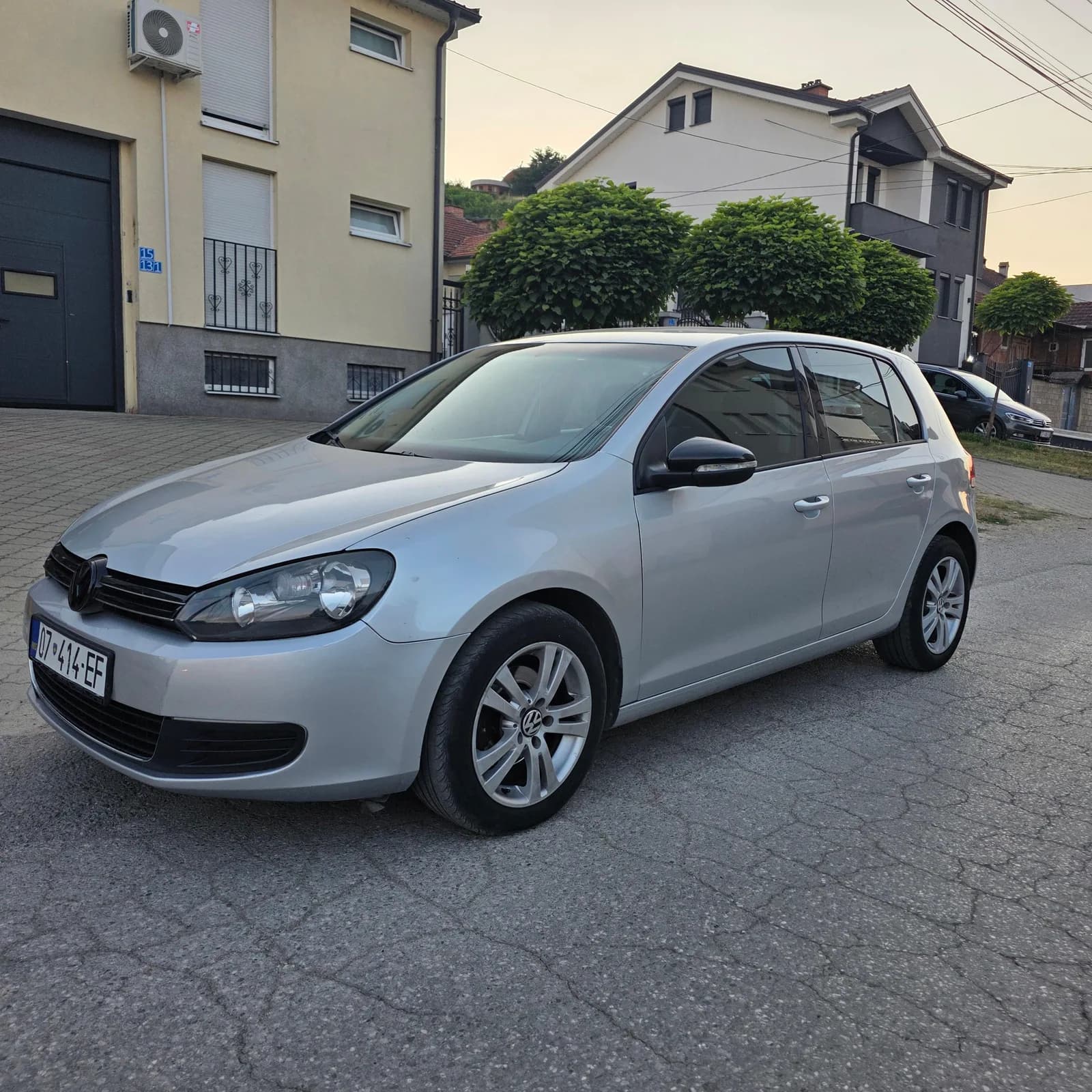 Volkswagen Golf 6, 1.6 TDI, 2011 — foto 1 nga 9