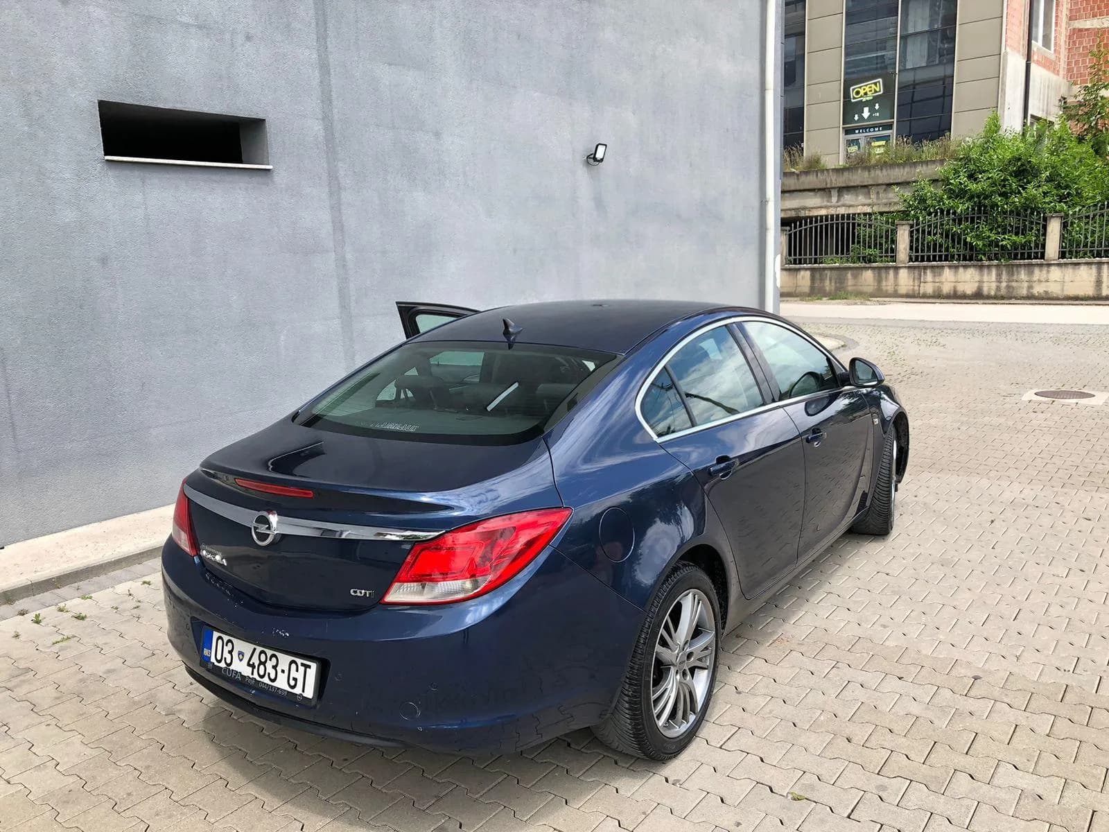 Opel Insignia, top gjendje — foto 1 nga 8