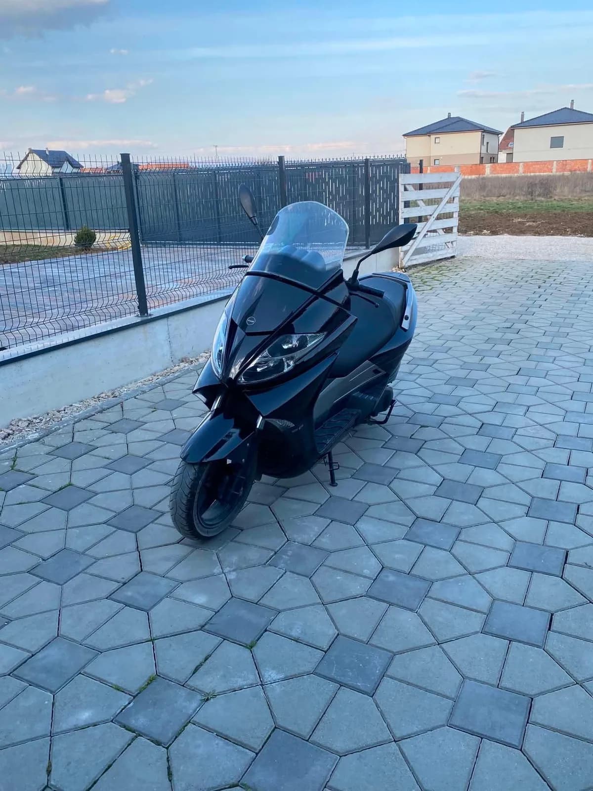 Shitet Tell Silverblade 125 cc — foto 1 nga 7