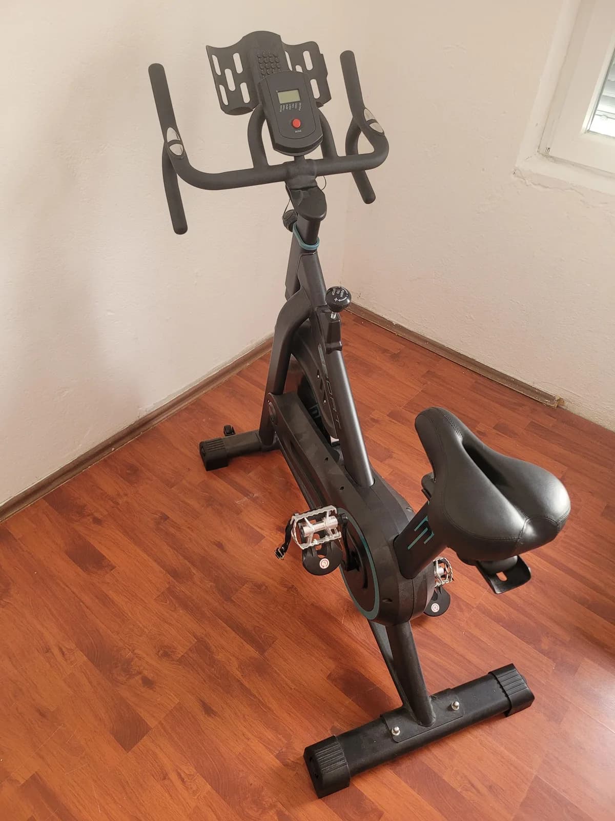 Biçikletë fitnesi — foto 2 nga 4