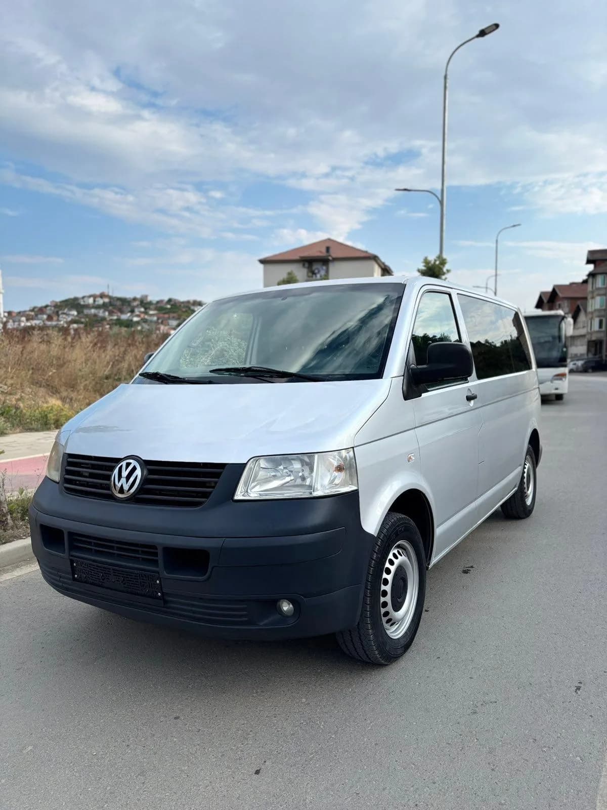 Volkswagen T5 Transporter — foto 1 nga 9