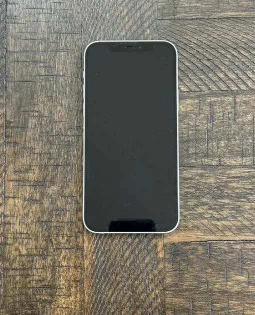 Shitet iPhone 12 në gjendje shumë të mirë — foto 1 nga 2