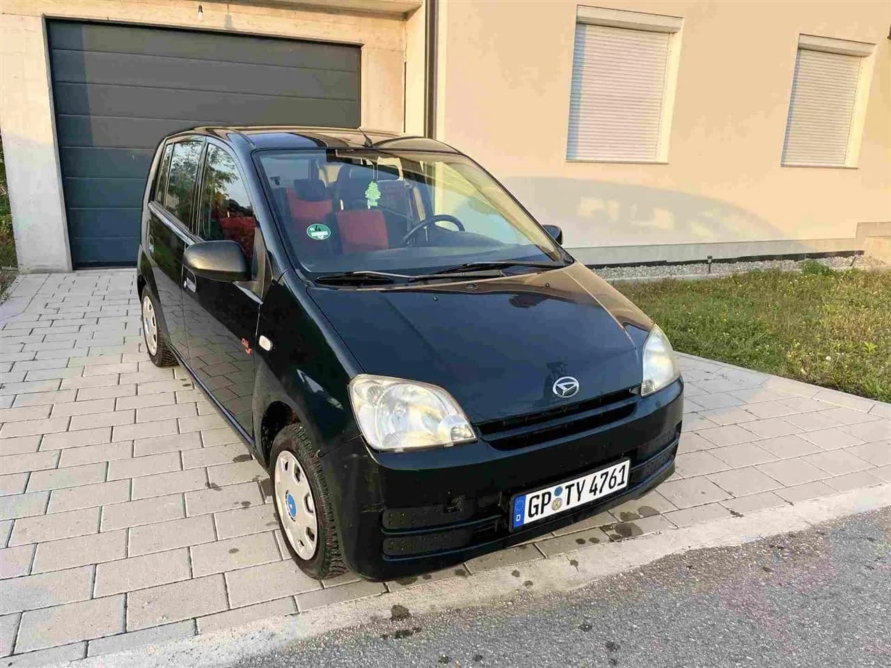 Daihatsu Cuore, veturë e vogël — foto 1 nga 6