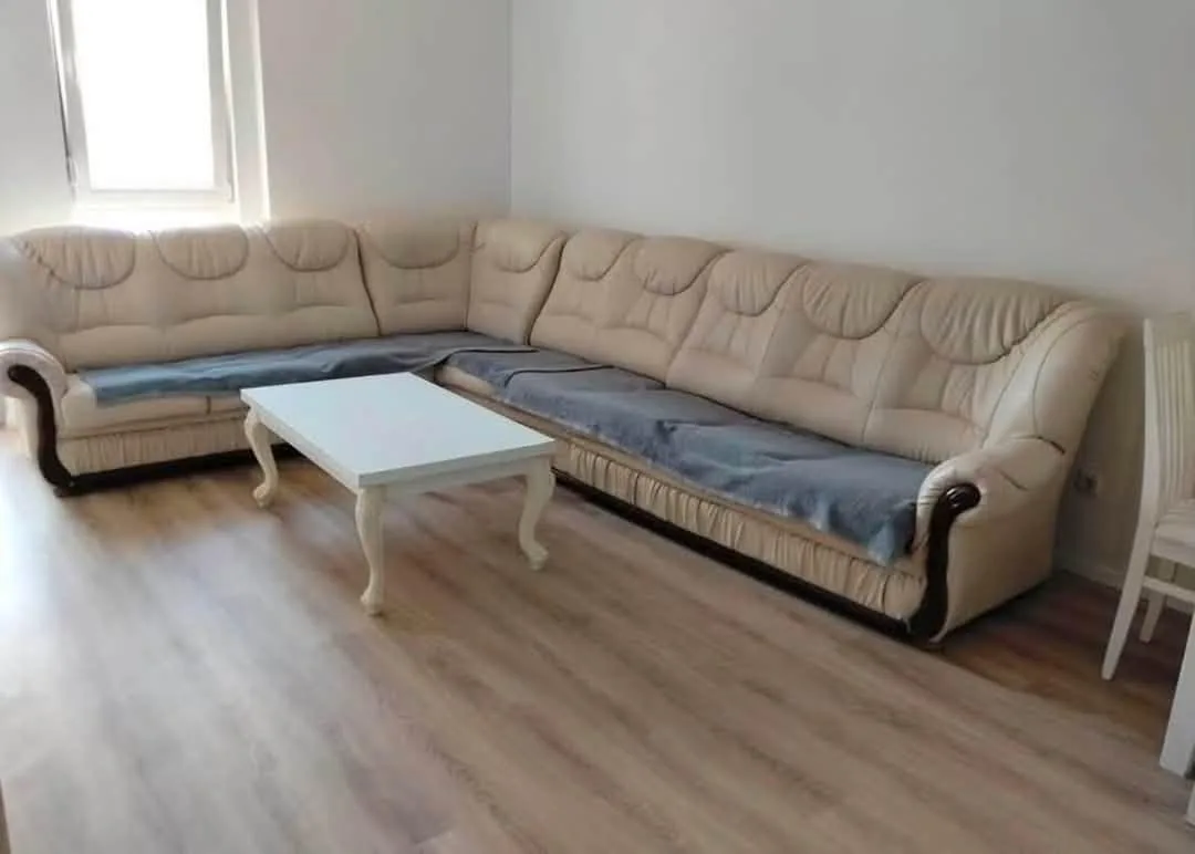 Banesë 1+1 me qira afër Shkollës Mihail Grameno 2 — foto 1 nga 6