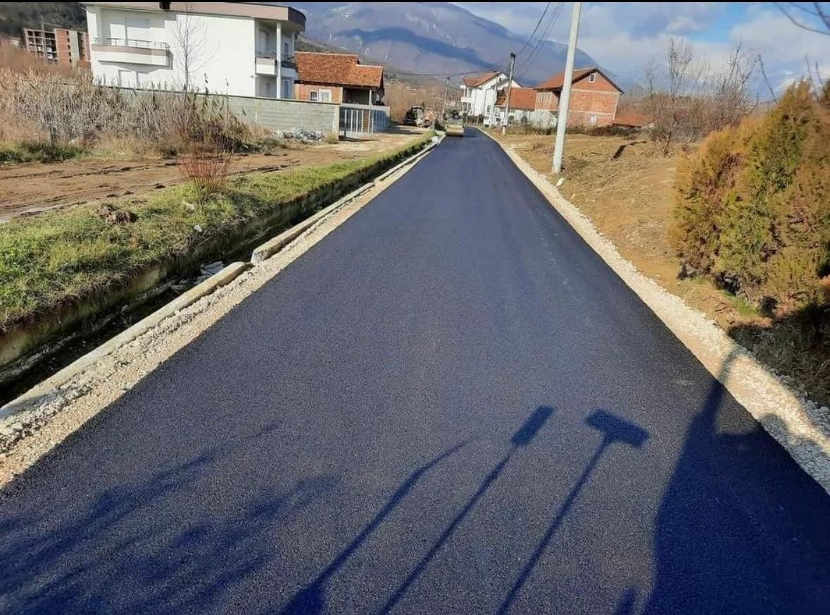 Shiten parcela ndërtimore në Pejë — foto 2 nga 2