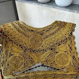Jelek/ veshje tradicionale — foto 2 nga 3