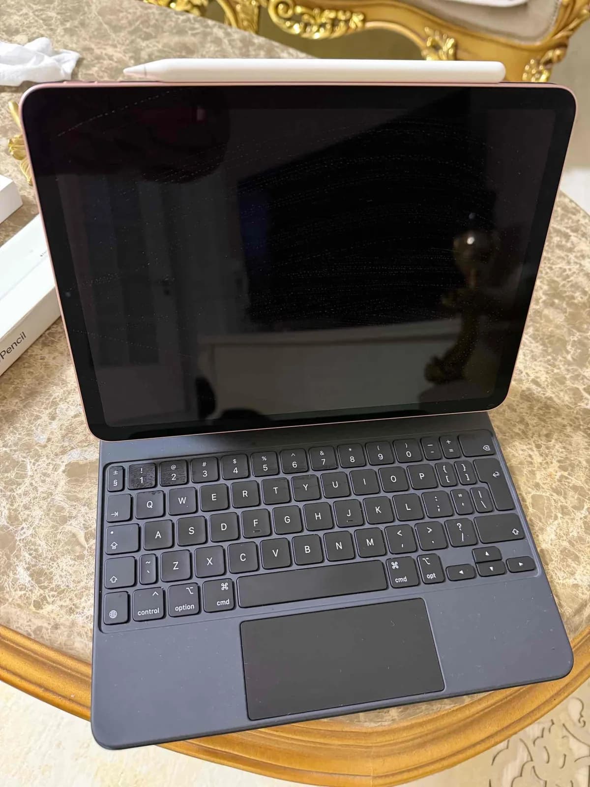 iPad Air 4, 64 GB, 10.9 inç — foto 1 nga 4