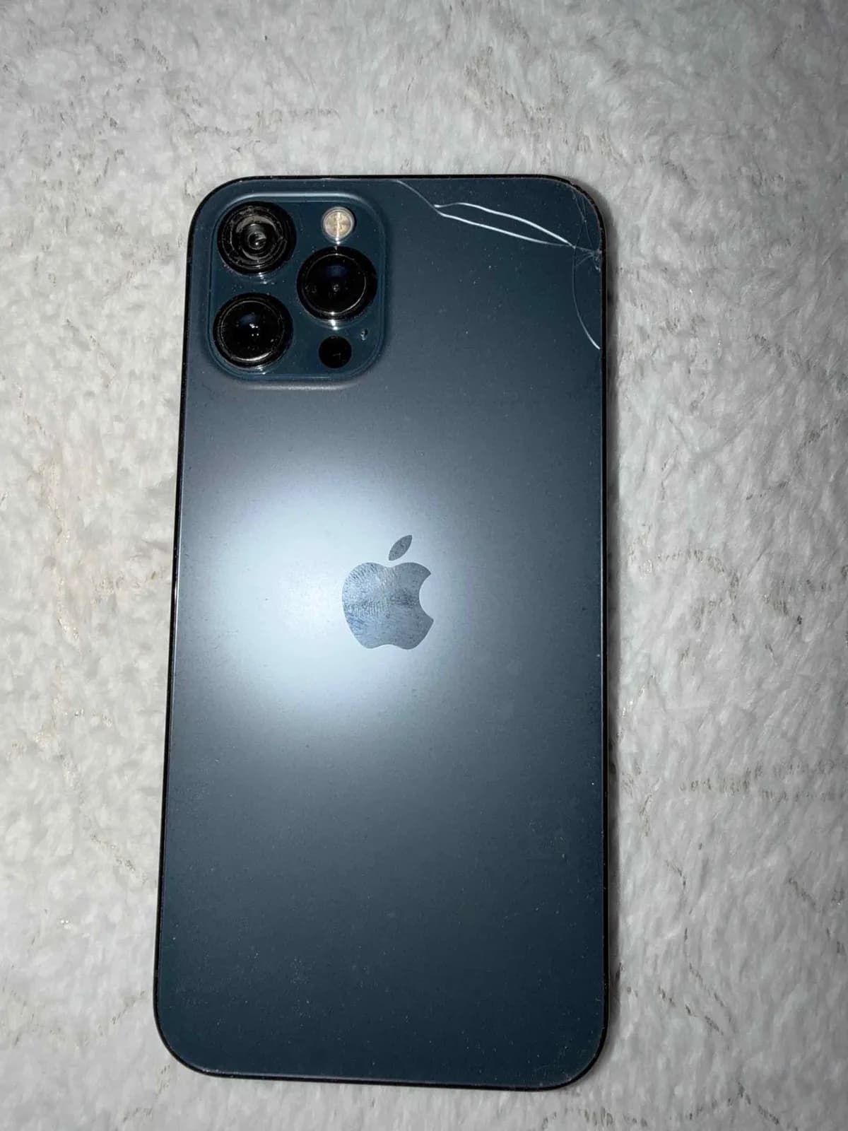 iPhone 12 Pro Max — foto 1 nga 3