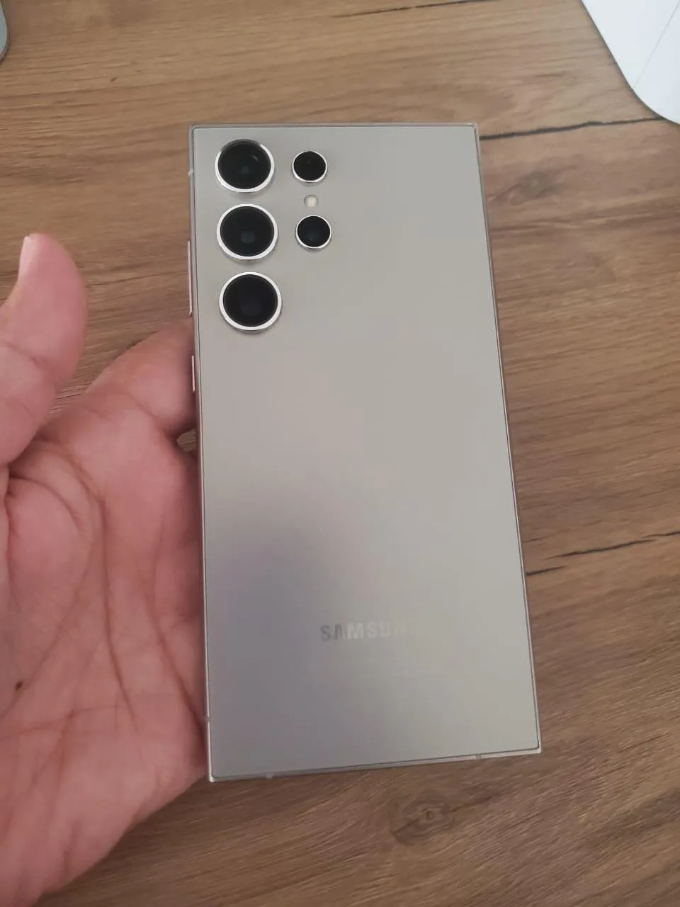 Samsung Galaxy S24 Ultra — foto 2 nga 6