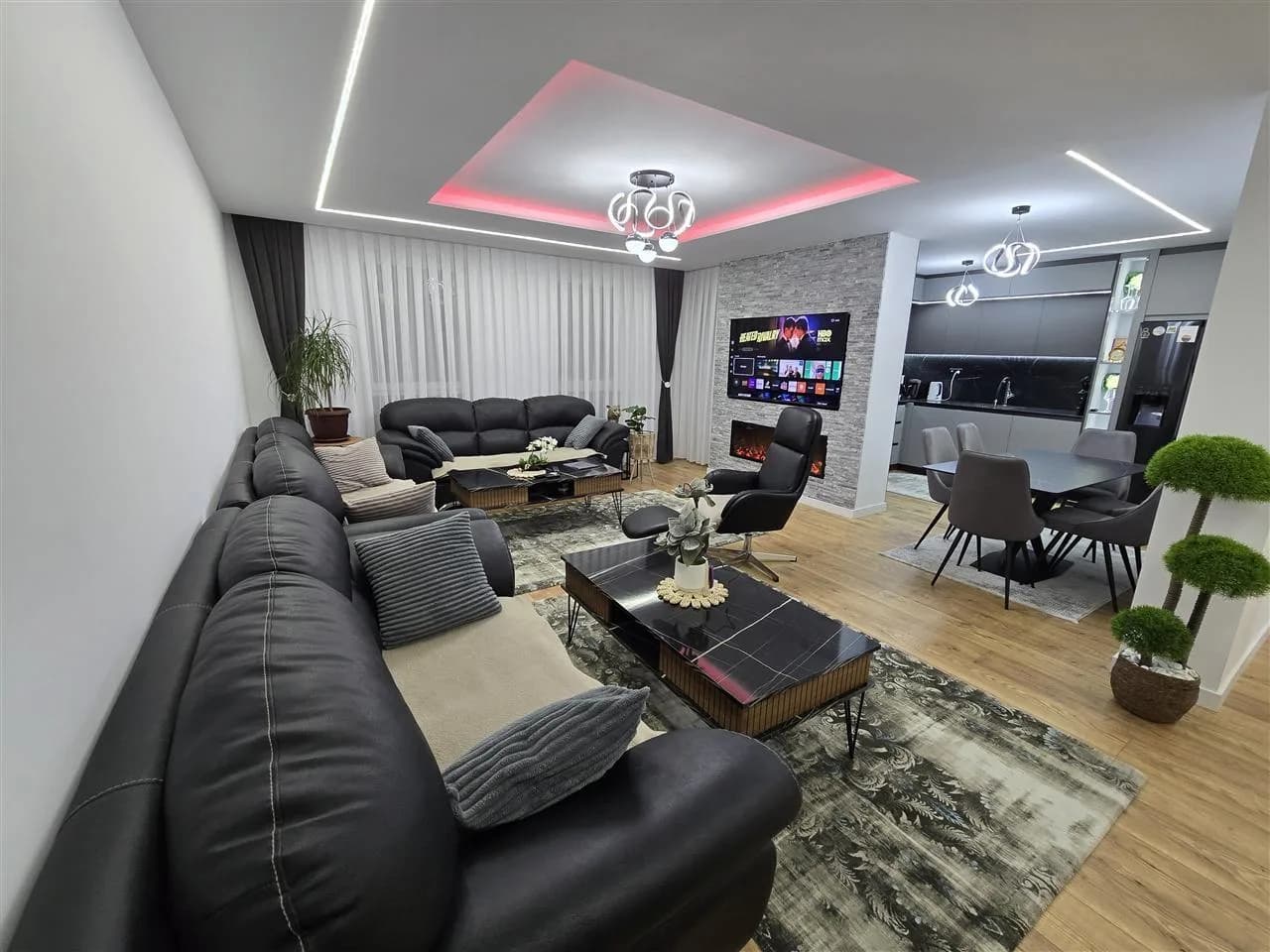Banesë në shitje 3+1 — foto 1 nga 10