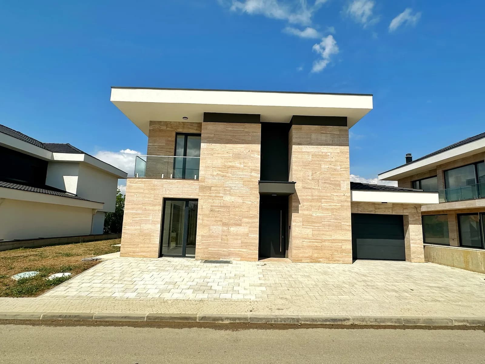 Shtëpi luksoze në shitje – Premiera Residence — foto 1 nga 11