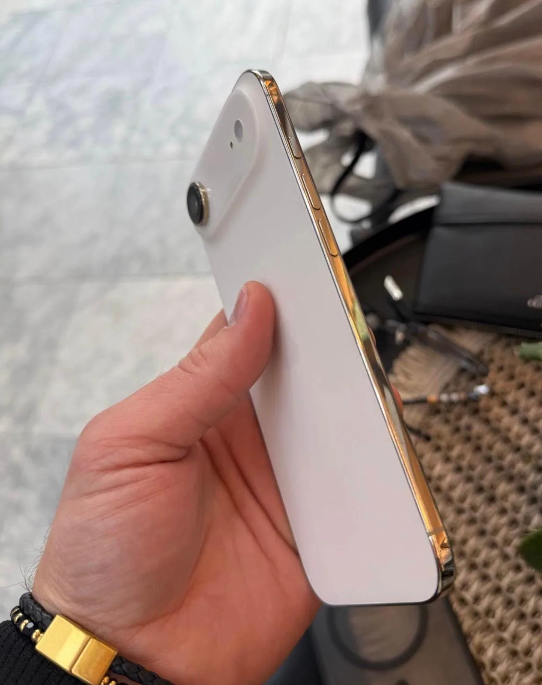 iPhone 17 Air CE — foto 1 nga 4