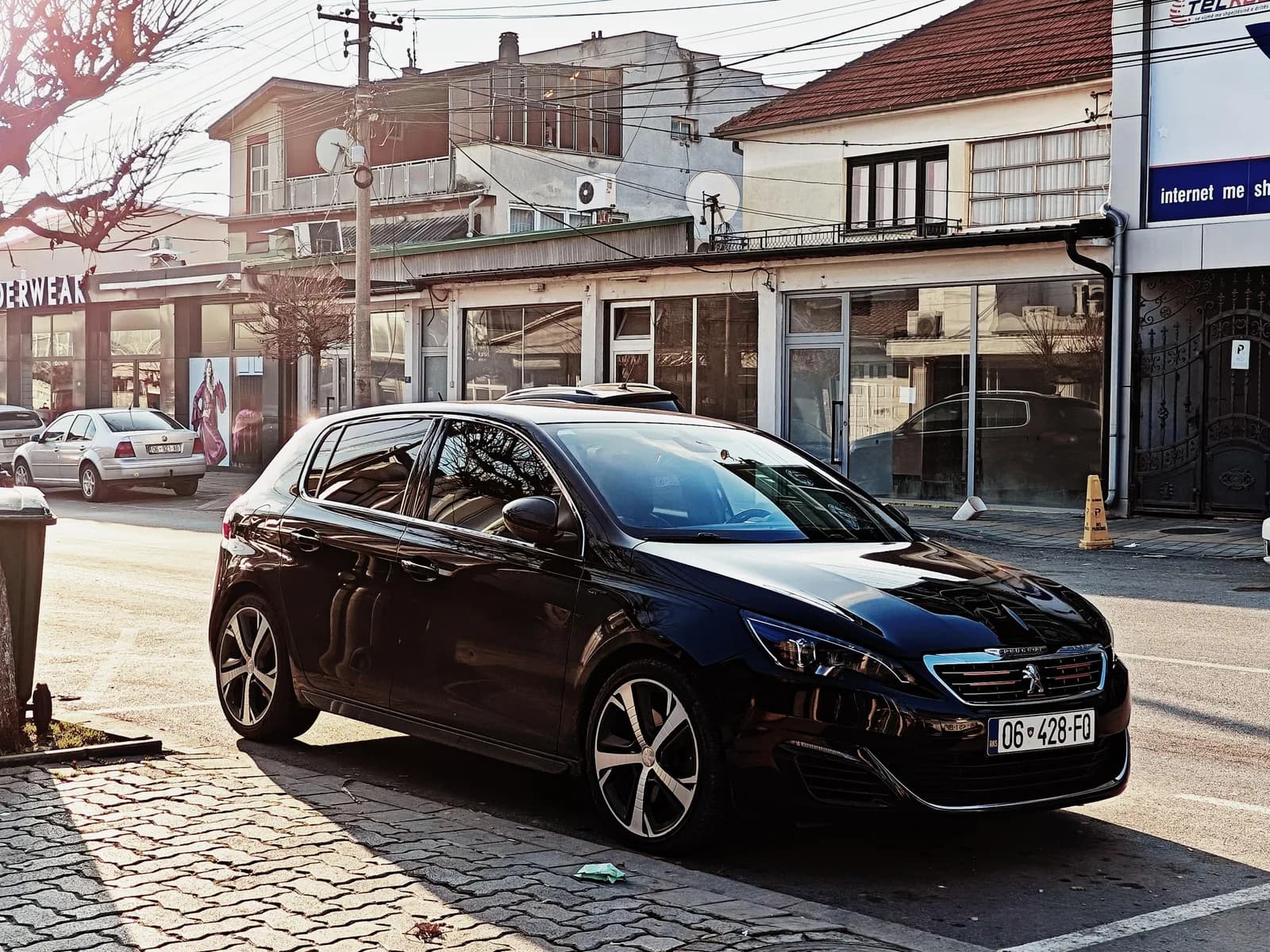 Peugeot 308 GT — foto 1 nga 6