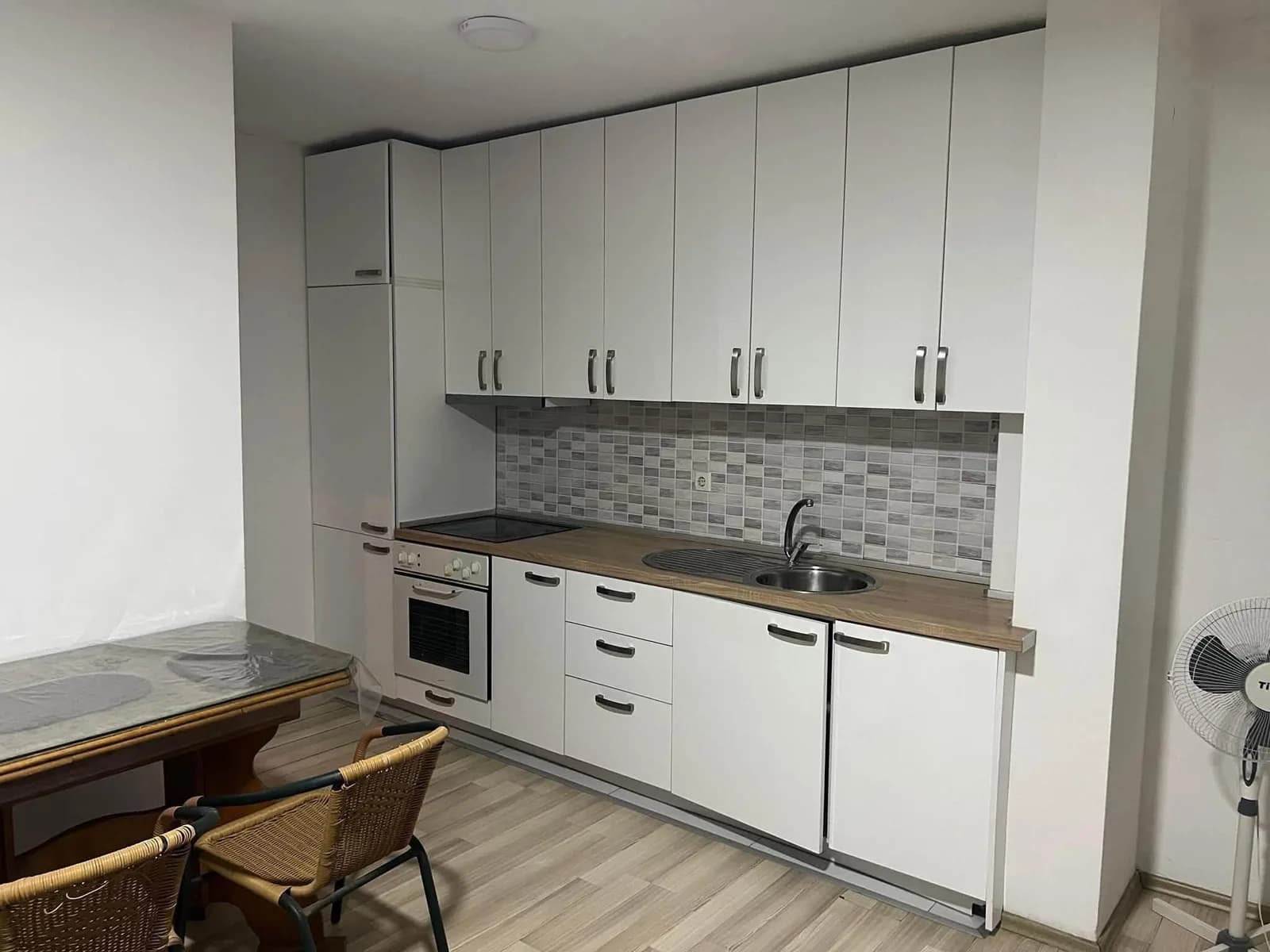 Banesë 4 dhomëshe me qira në Fushë Kosovë — foto 2 nga 5