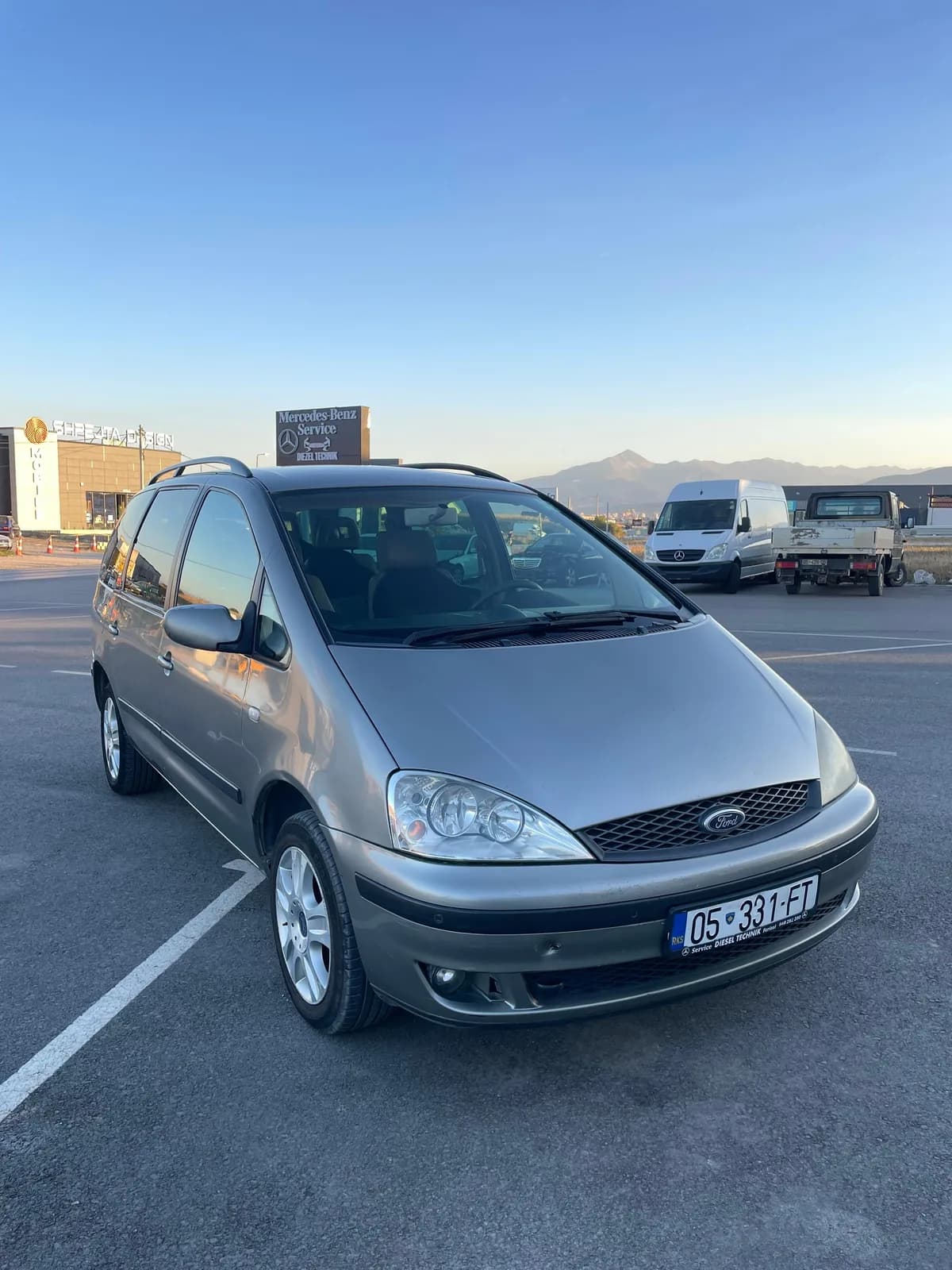 Ford Galaxy 1.9 TDI, Automatik, Viti 2002 — foto 1 nga 11