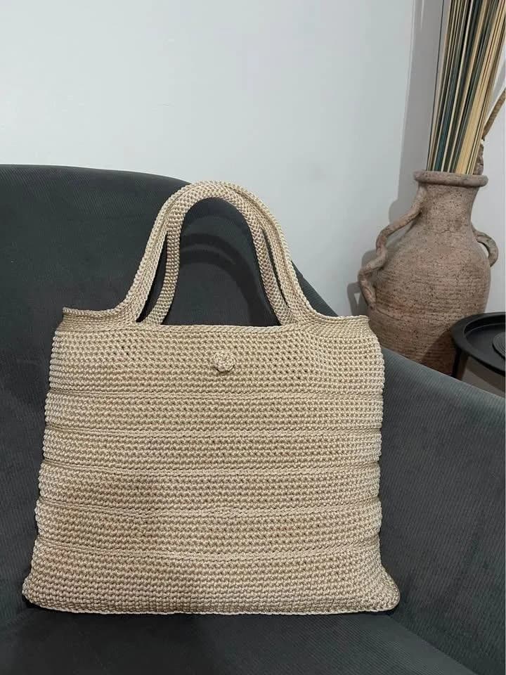 Çantë handmade – elegante dhe unike — foto 1 nga 4