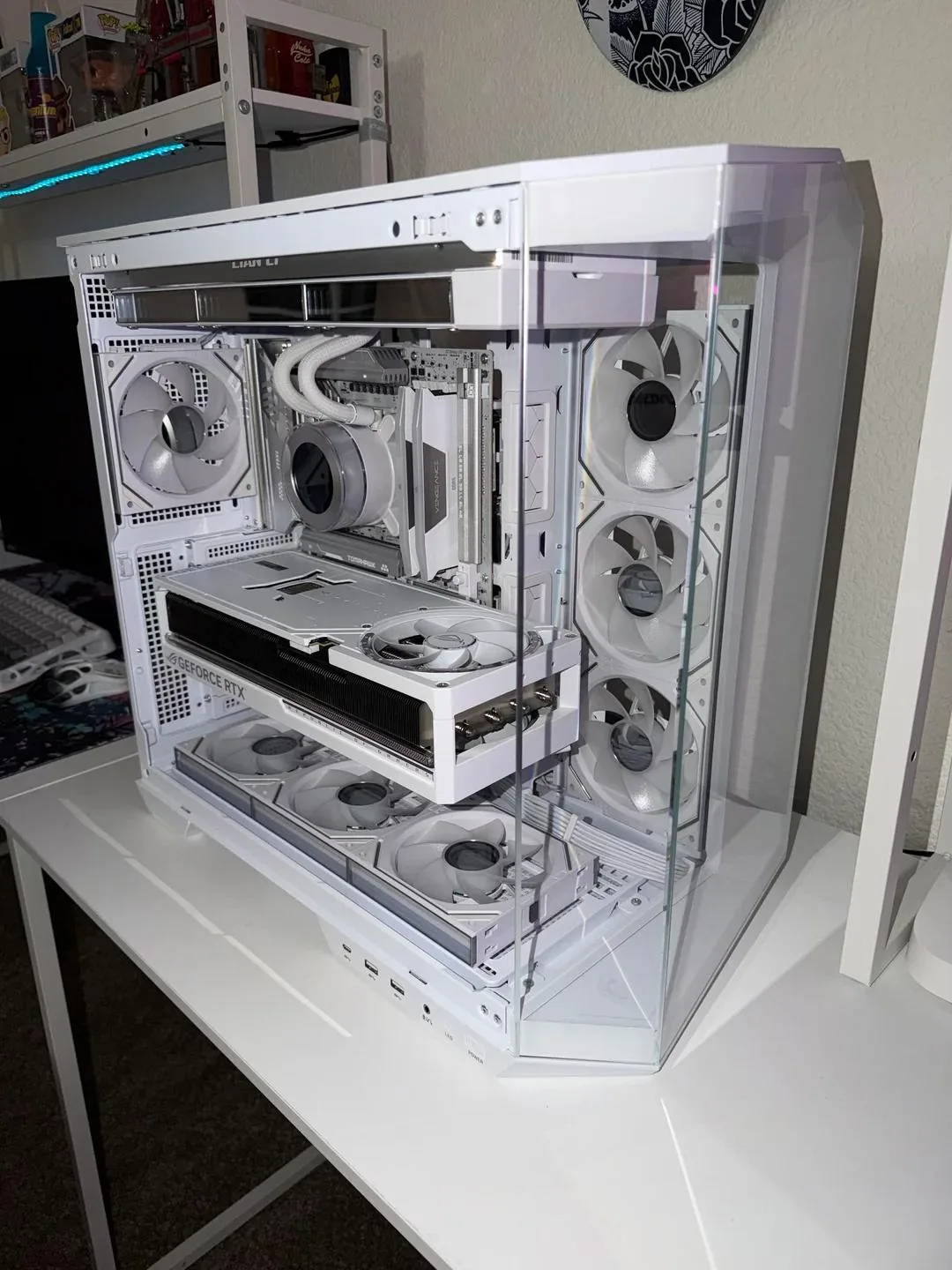 Kasa kompjuteri MSI MAG PANO 100R PZ — foto 2 nga 5