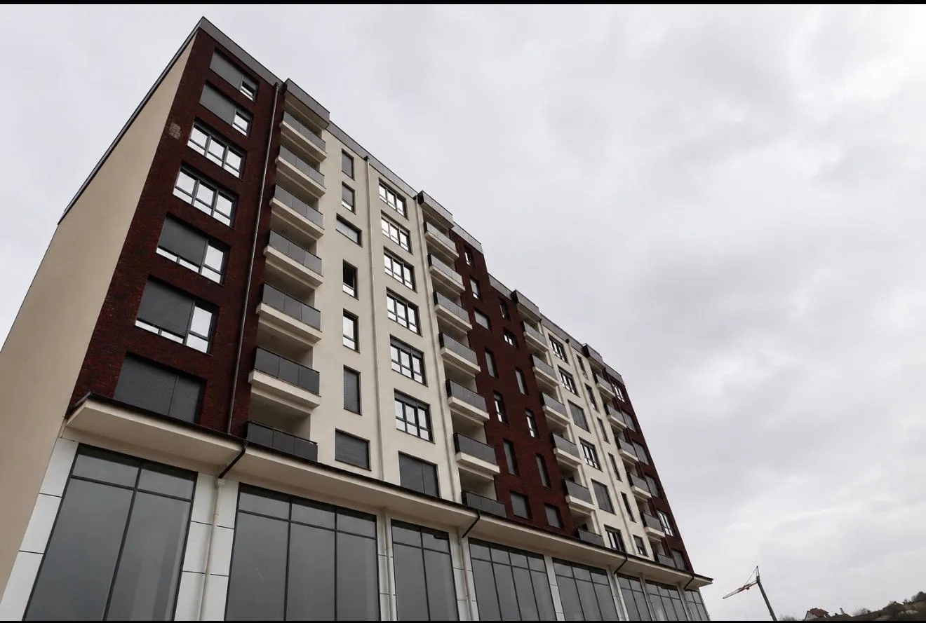 Shitet banesë – Lagjja Prishtina e Re — foto 1 nga 12