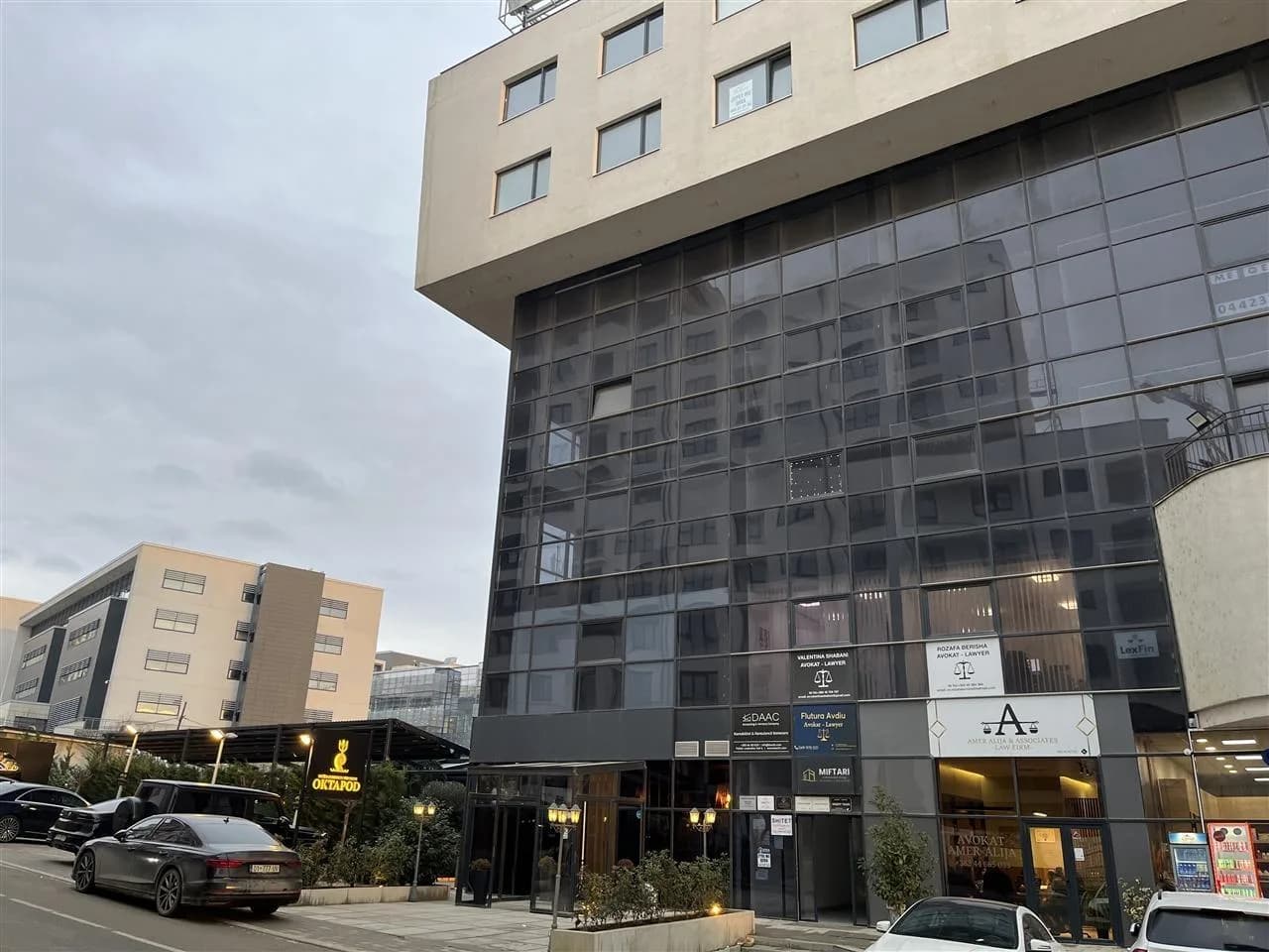 Zyrë 40 m2 me qira te Pallati i Drejtësisë — foto 1 nga 5