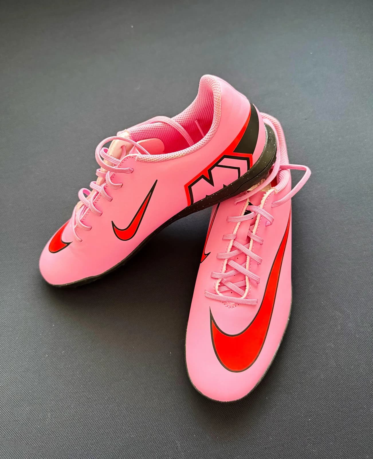 Nike Mercurial — nga Gjermania — foto 1 nga 5