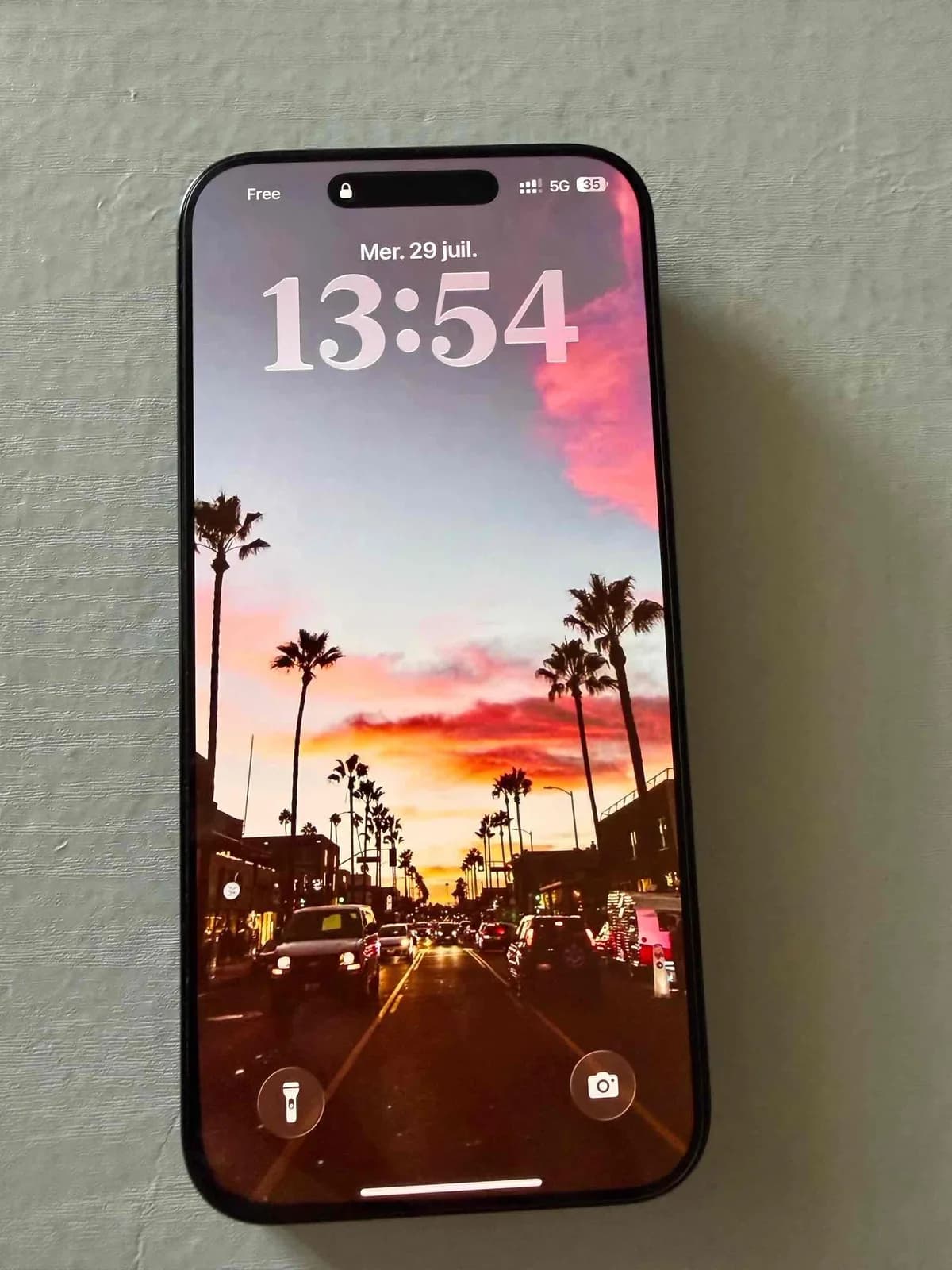 iPhone 16 Pro Max 256 GB CE — foto 1 nga 7