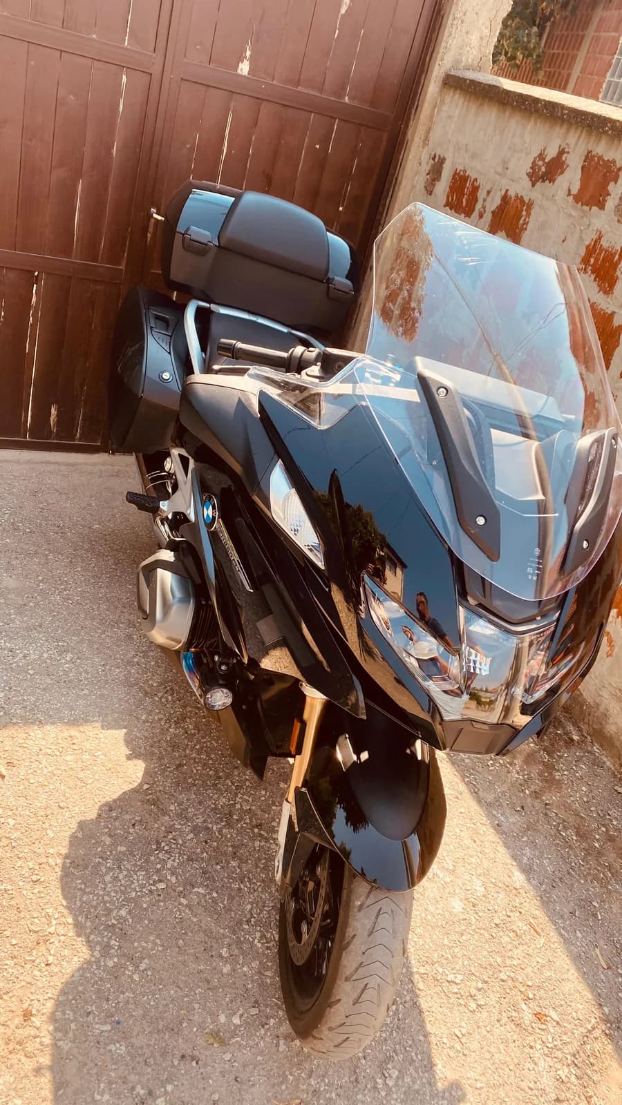BMW R1250RT — foto 1 nga 6