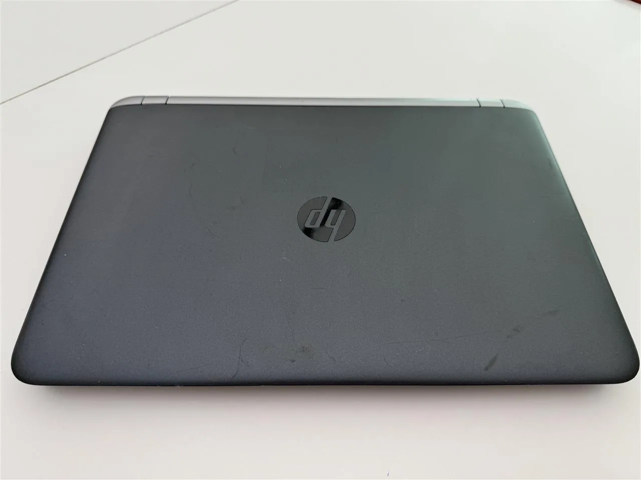 Laptop HP — foto 1 nga 5