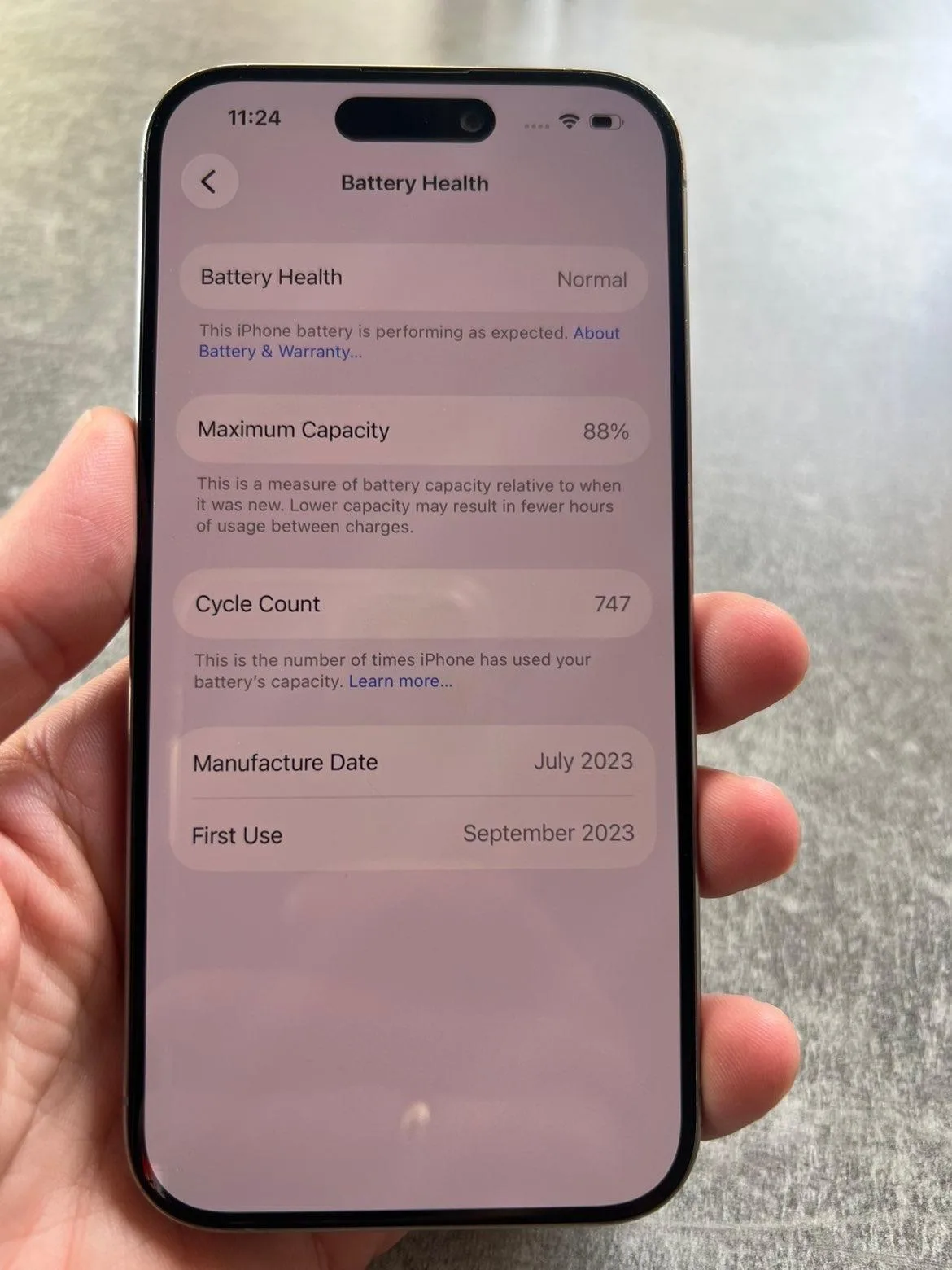 iPhone 15 Pro, 128 GB — foto 2 nga 3