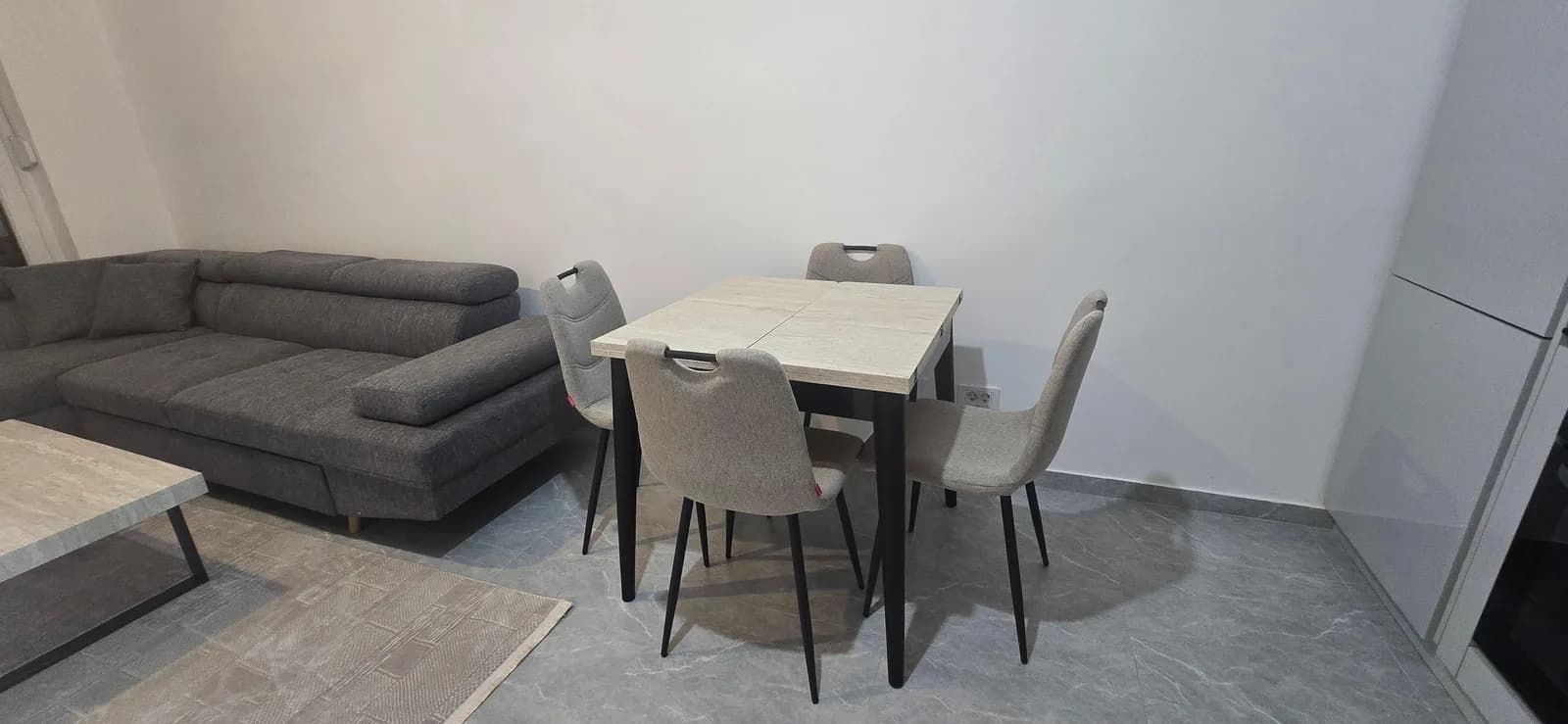 Banesë te Pallati i Drejtësisë, Prishtina e Re — foto 2 nga 12