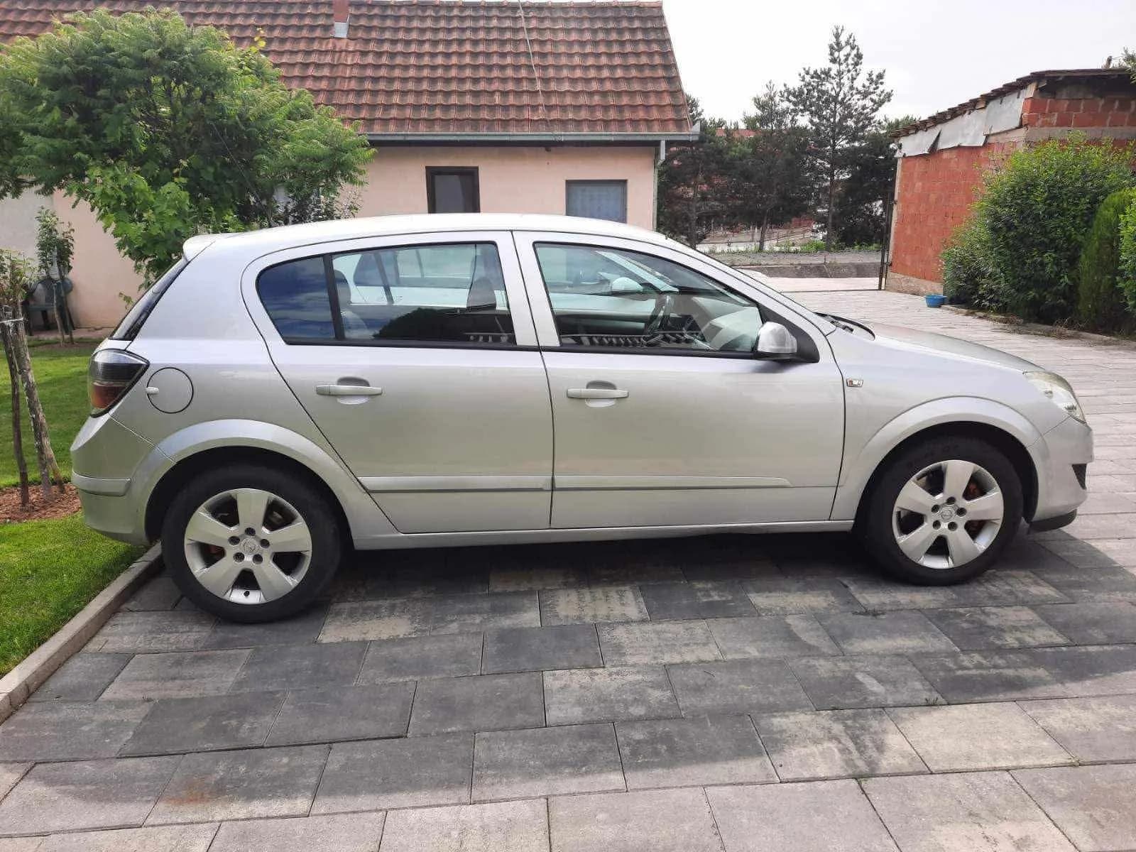 Opel Astra, në gjendje shumë të mirë — foto 1 nga 6