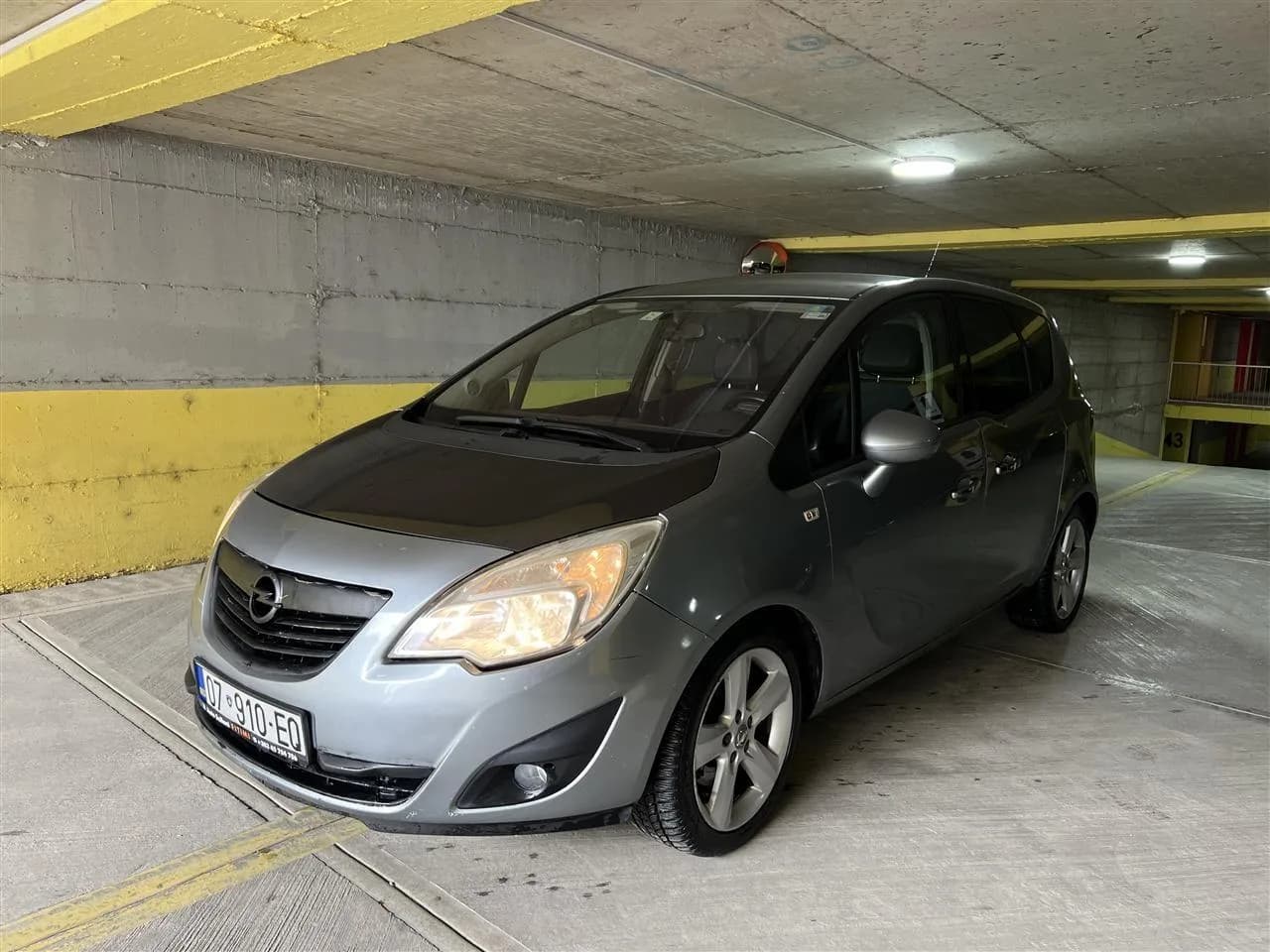 Opel Meriva 2011, 1.7 CDTI, automatik Tiptronic — foto 1 nga 9