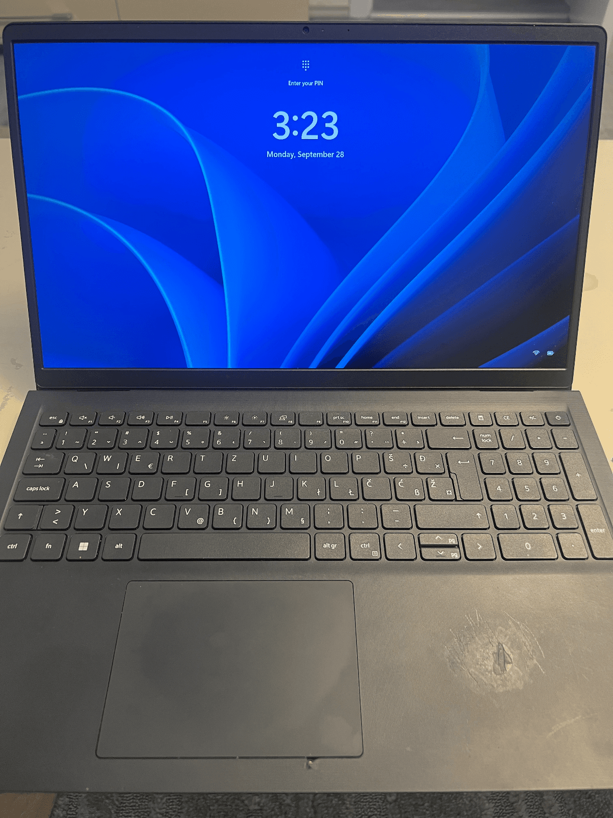 Dell Vostro 3520 | i5 1235U | 16GB RAM | 512GB SSD | 15.6” FHD 120Hz — foto 1 nga 5