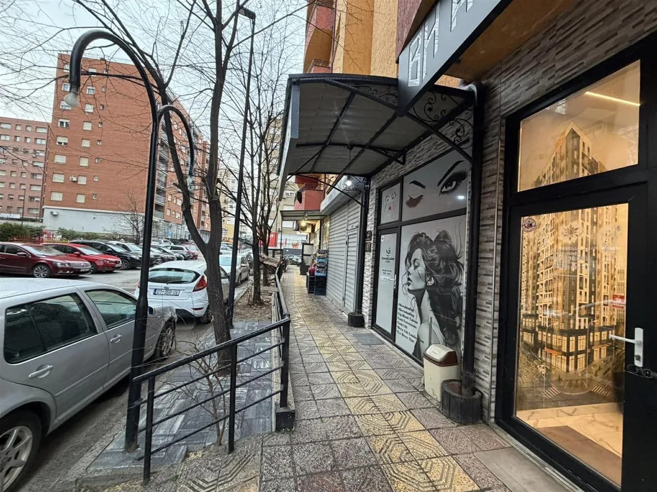Lokal 25 m² me qira, i gatshëm për biznes — foto 1 nga 8