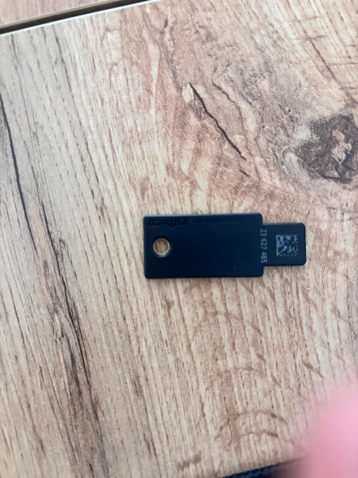 Yubico 5 NFC — foto 2 nga 2