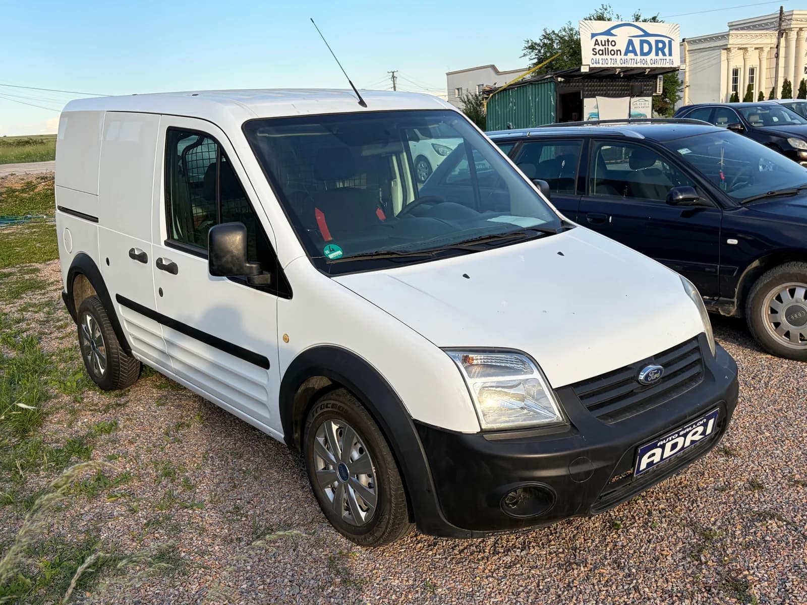 Ford Connect 1.8, Dizel, viti 2012 — foto 1 nga 8
