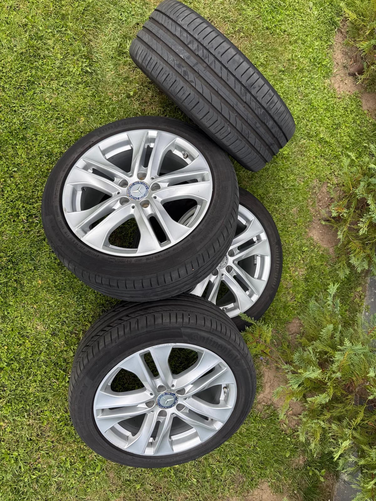 Disqe alumini me goma verore për Mercedes — foto 2 nga 5