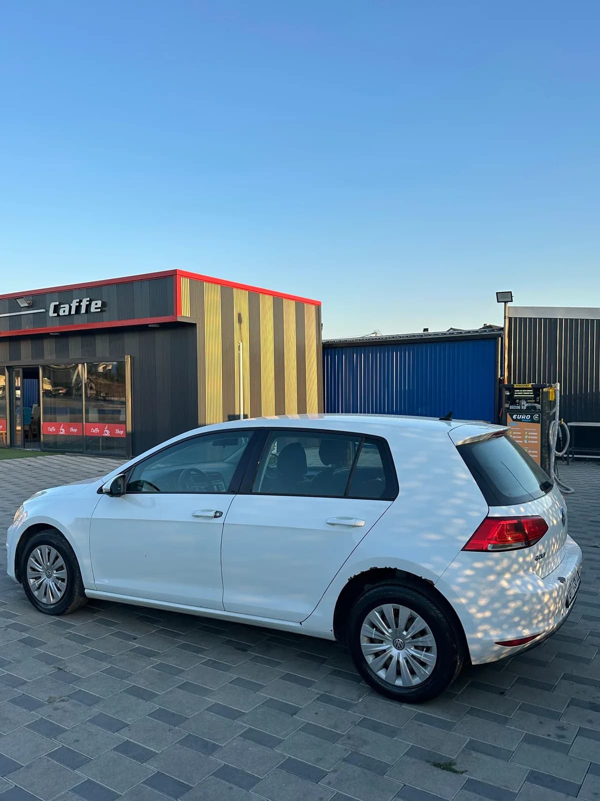 VW Golf 7 1.2 TSI, Benzinë, Manual, Viti 2016 — foto 1 nga 7