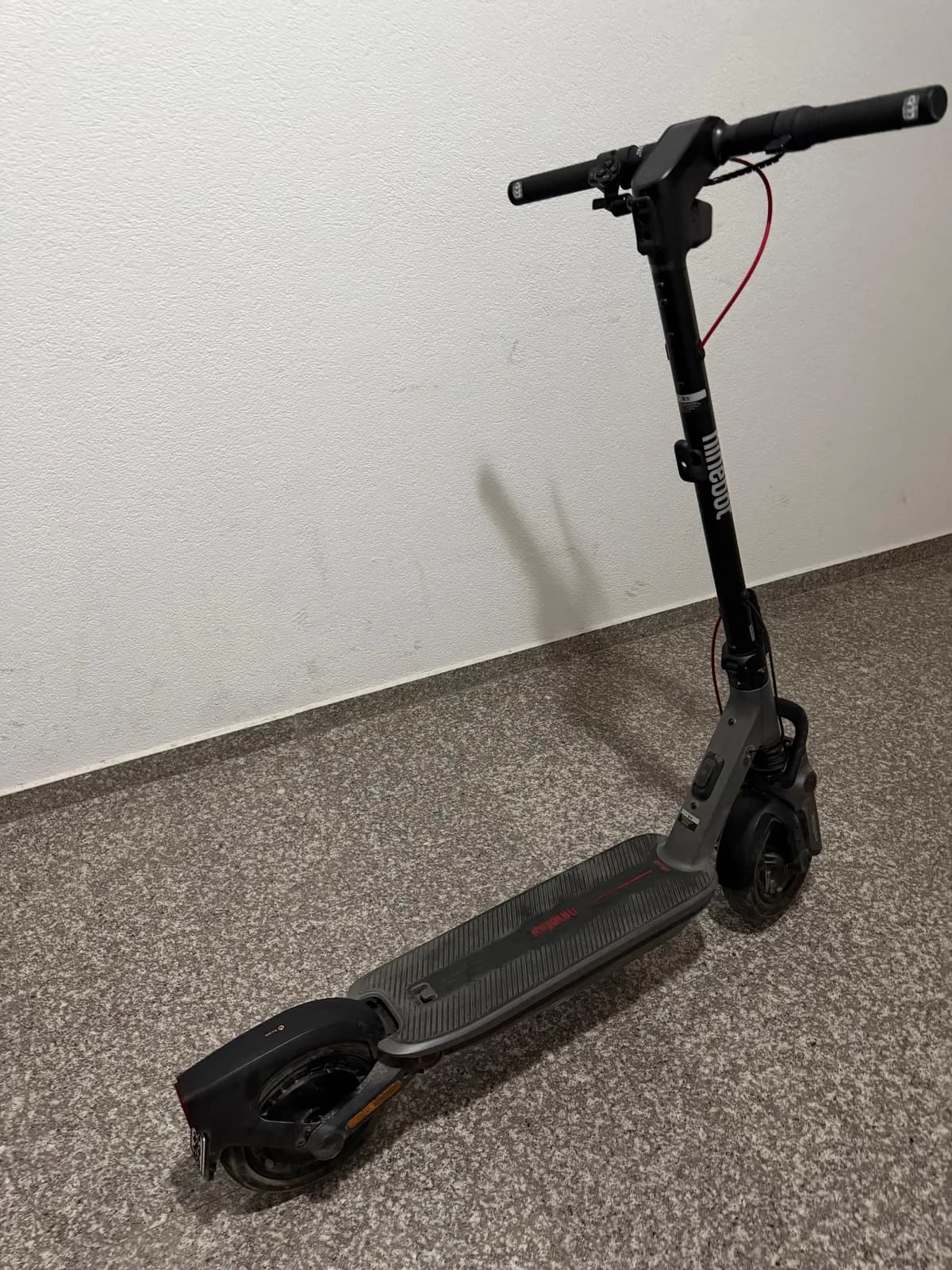 Ninebot Segway F3 — foto 2 nga 3