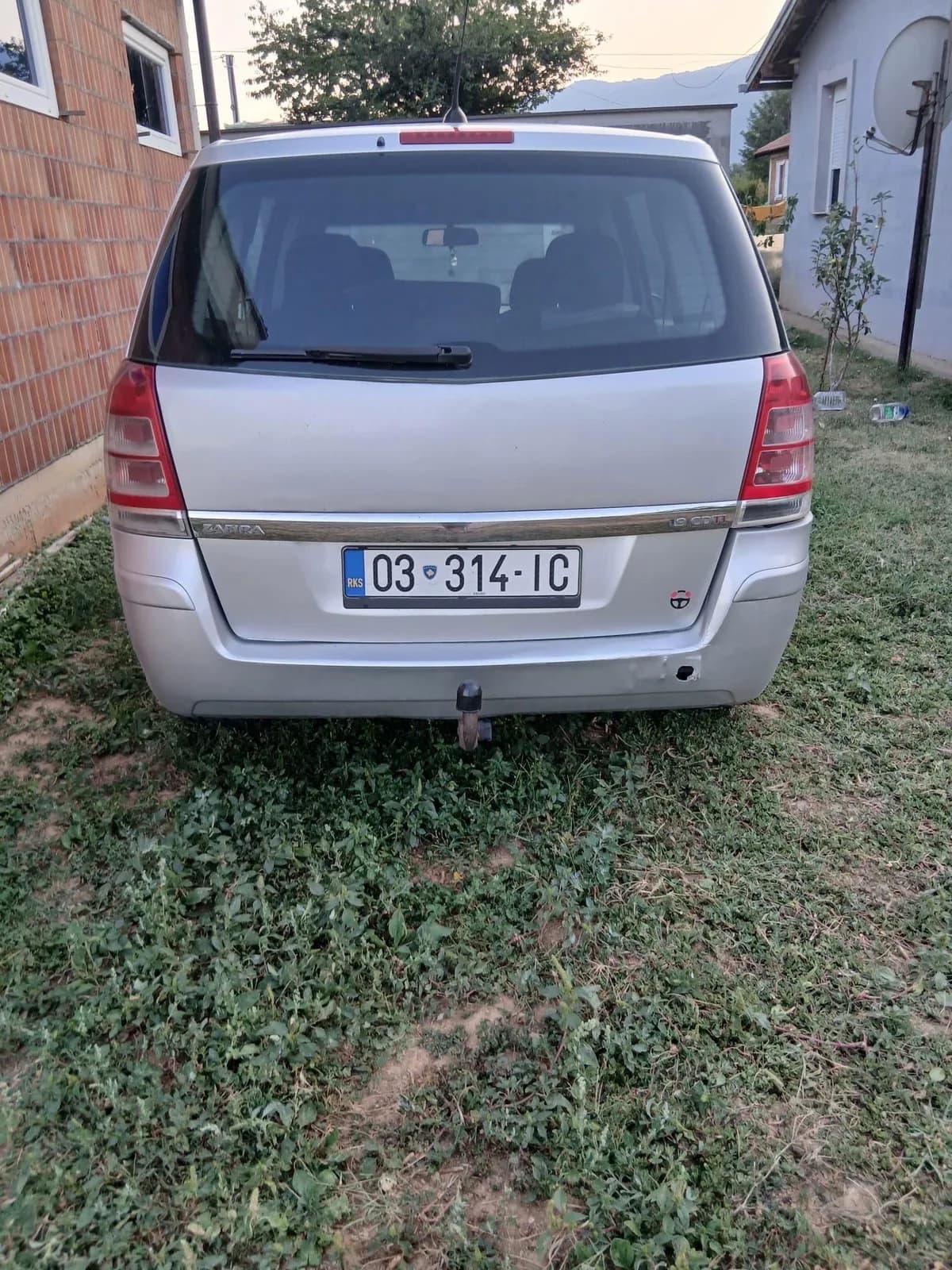 Opel Zafira 1.9 TDCI, Automatik, Viti 2007 — foto 2 nga 9