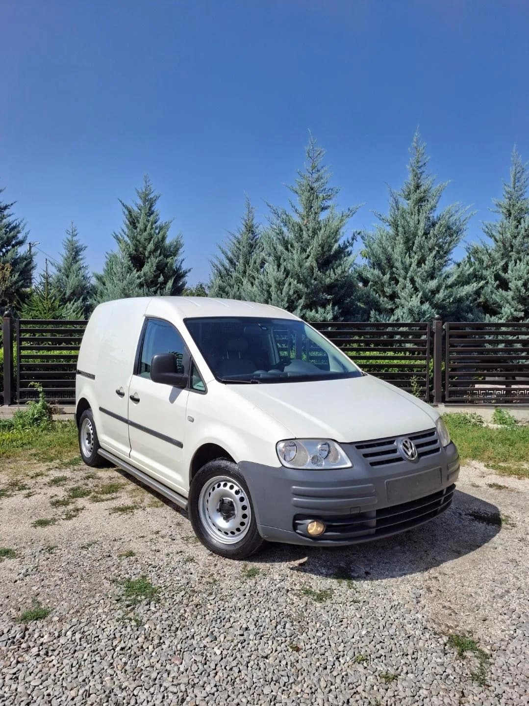 Volkswagen Caddy 1.9 TDI me klimë dhe doganë të paguar — foto 1 nga 10