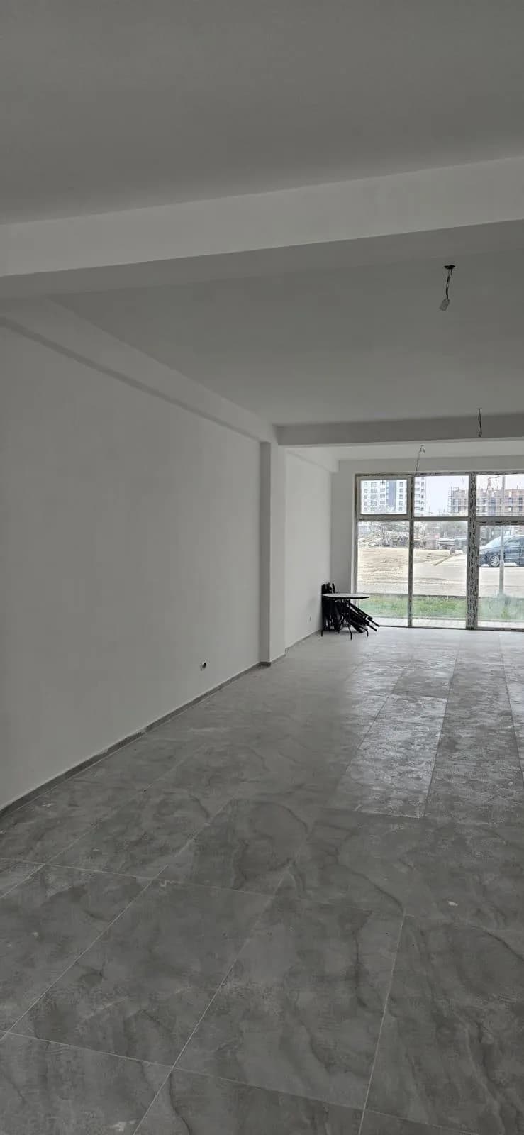 Lokal me qira - afër Picerisë Azzuro, te Ceni Company — foto 2 nga 4