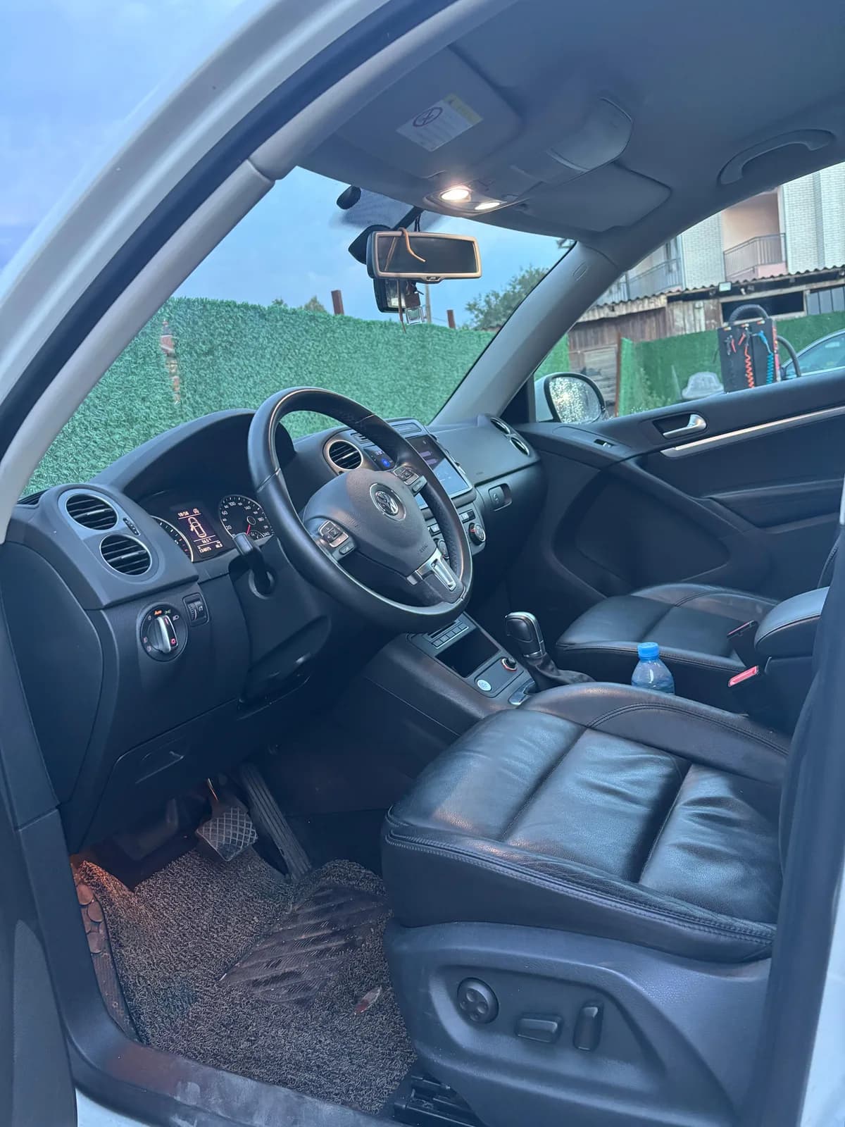Volkswagen Tiguan 2.0 TDI BlueMotion, 4x4 — foto 2 nga 9