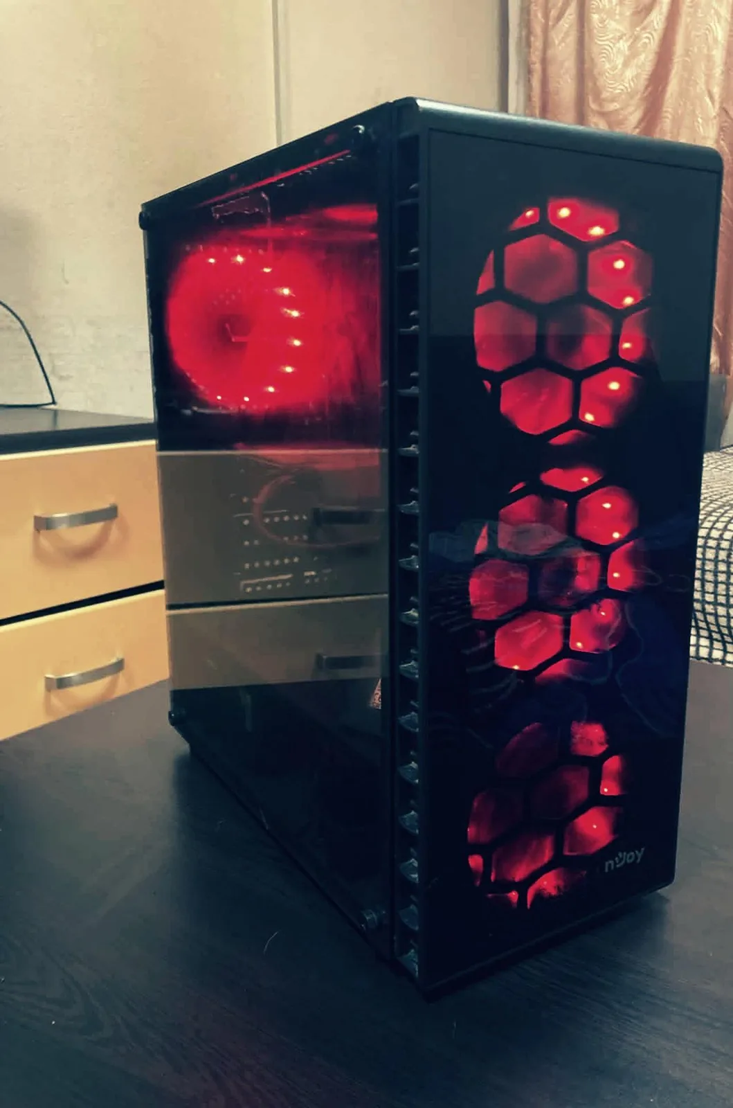 Kompjuter gaming — foto 2 nga 4