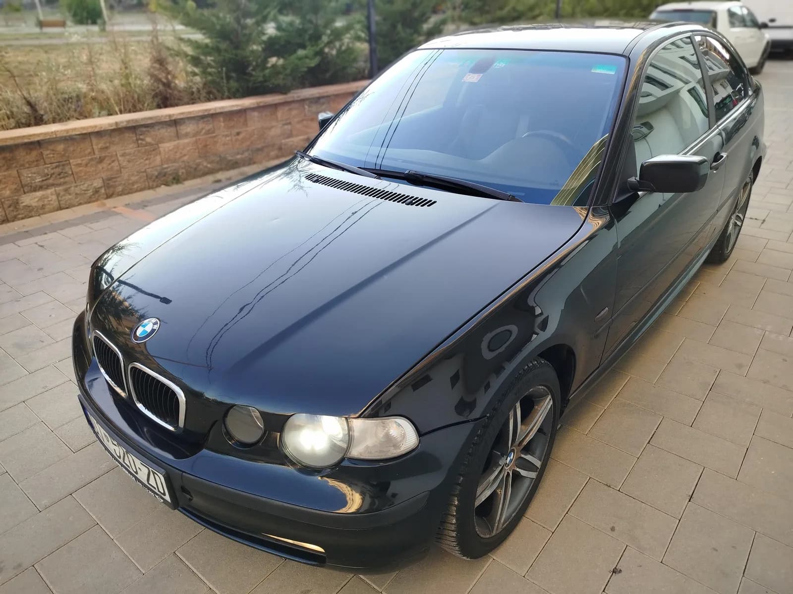 BMW 320d, viti 2002 — foto 2 nga 7