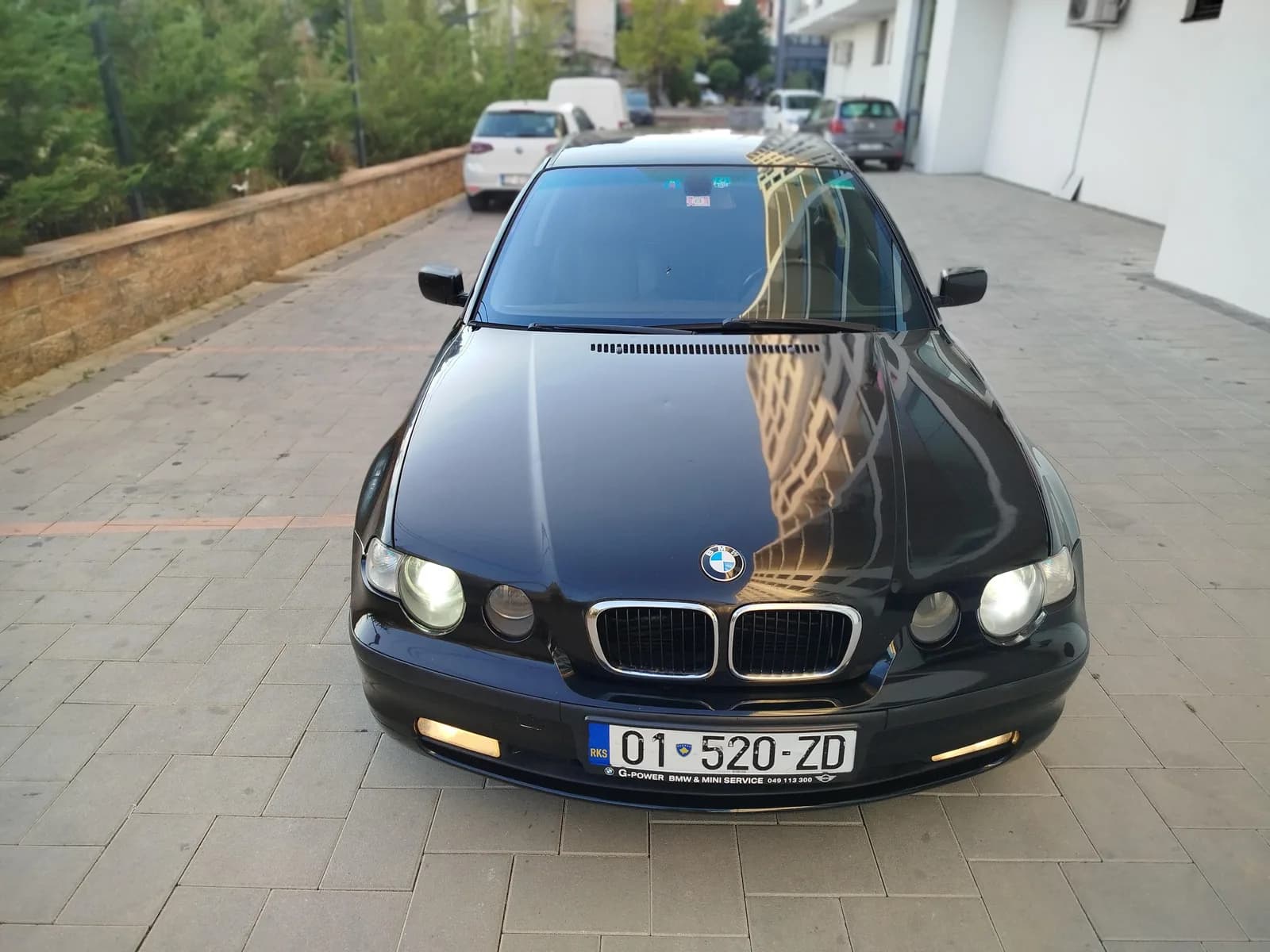 BMW 320d, viti 2002 — foto 1 nga 7